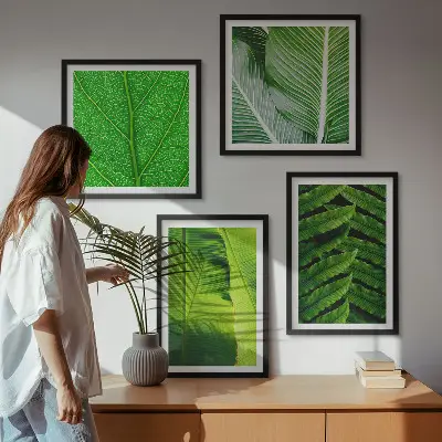 Set tablouri gata de agățat cu prim-plan de frunze tropicale
