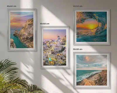 Compoziție de tablouri pentru perete cu valuri ale mării și case albe din Santorini