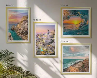 Compoziție de tablouri pentru perete cu valuri ale mării și case albe din Santorini