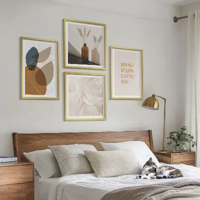 Set de tablouri abstracte cu accente geometrice gata de agățat