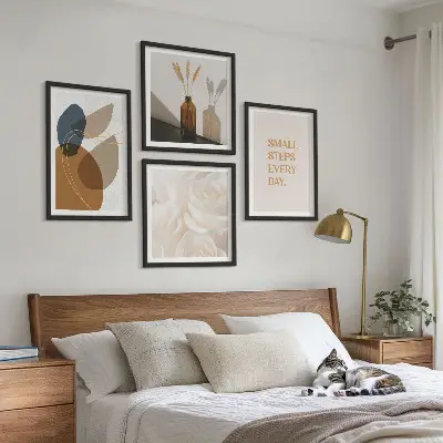 Set de tablouri abstracte cu accente geometrice gata de agățat