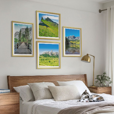 Compoziție de tablouri pentru perete Dealuri verzi cu un castel