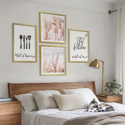 Compoziție de tablouri pentru perete Litere boho cu iarbă în bucătărie