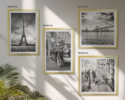 Set de tablouri gata de agățat cu vederi ale orașului, poduri, Turnul Eiffel și mașini