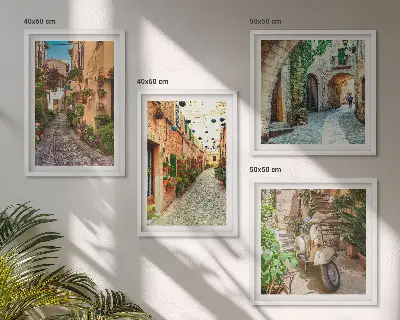 Compoziție de tablouri pentru perete cu străzi și flori italiene fermecătoare