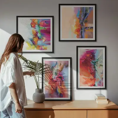 Compoziție de tablouri pentru perete cu abstracțiuni colorate ale formei