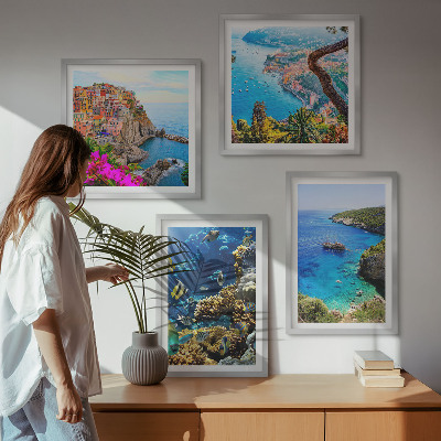 Set tablouri gata de agățat Vederi la mare, case colorate