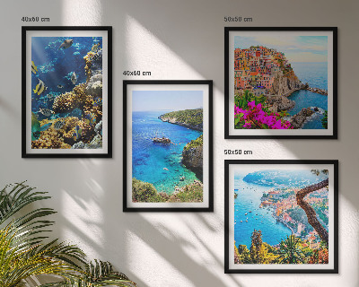 Set tablouri gata de agățat Vederi la mare, case colorate