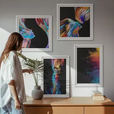 Set de tablouri gata de agățat cu abstracțiuni colorate, fețe și forme