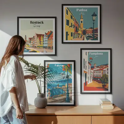 Set de tablouri cu ilustrații retro ale orașului gata de agățat