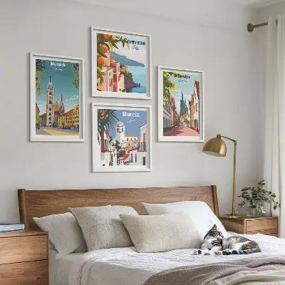 Compoziție de tablouri pentru perete cu ilustrații color ale orașelor europene