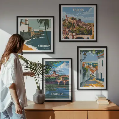 Set de tablouri gata de agățat cu grafică retro a orașului