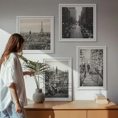 Compoziție de tablouri pentru perete cu vederi din Paris și New York cu scări