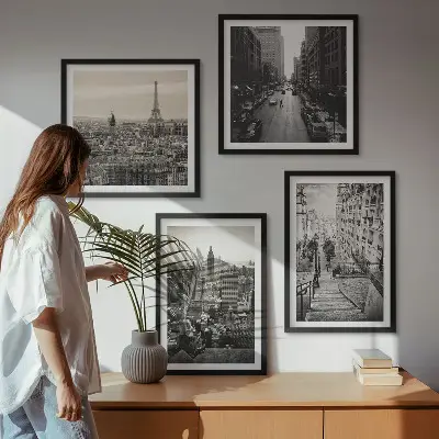 Compoziție de tablouri pentru perete cu vederi din Paris și New York cu scări