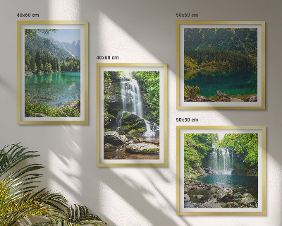 Set tablouri gata de agățat Cascade în împrejurimi verzi