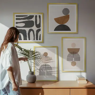 Set tablouri gata de agățat cu design boho abstract