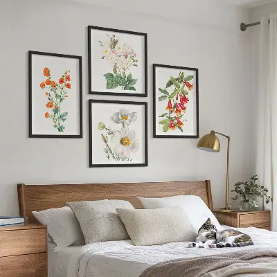 Compoziție de tablouri pentru perete cu pictură florală retro