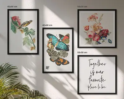 Set de tablouri gata de agățat cu model floral în nuanțe pastel de flori, fluturi și păsări