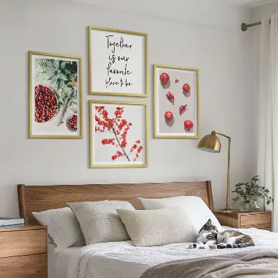 Compoziție de tablouri pentru perete fructe roșii în stil minimalist