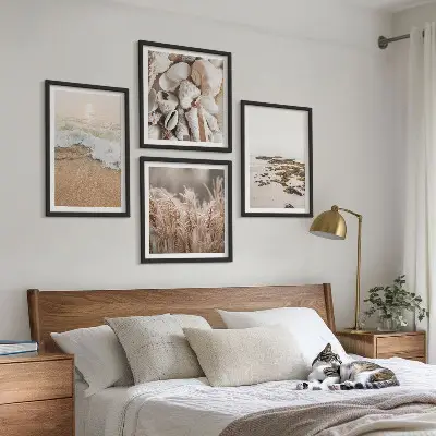 Set de tablouri gata de agățat cu model boho reprezentând iarbă de plajă, valuri și pietre