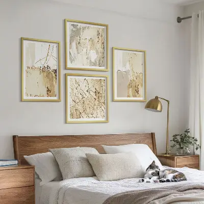 Set de tablouri gata de agățat cu modele abstracte în nuanțe de bej și alb