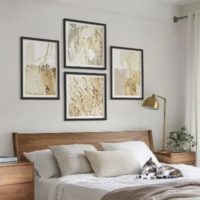 Set de tablouri gata de agățat cu modele abstracte în nuanțe de bej și alb