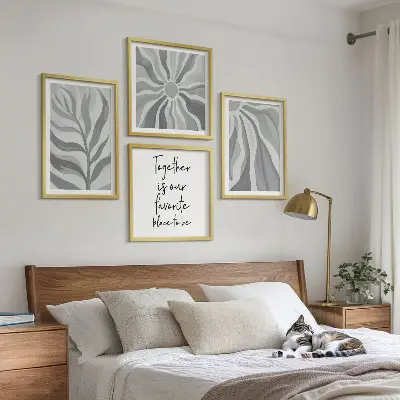 Compoziție de tablouri pentru perete cu ilustrații cu modele florale pastelate