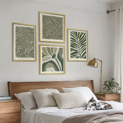 Set de tablouri gata de agățat cu modele de frunze și forme ondulate