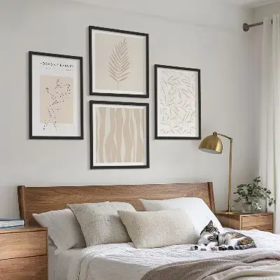 Set de tablouri gata de agățat cu motive vegetale minimaliste