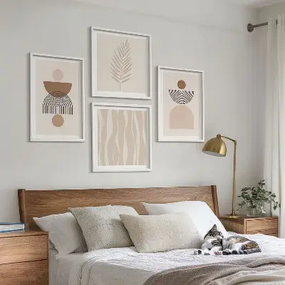 Set tablouri cu forme abstracte maro și bej gata de agățat