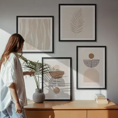 Set tablouri cu forme abstracte maro și bej gata de agățat