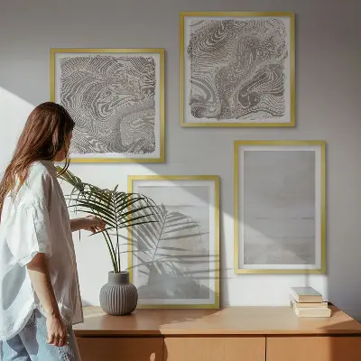 Compoziție de tablouri pentru perete cu texturi uzate în stil modern