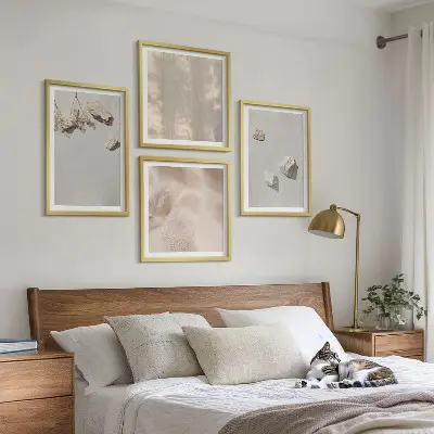 Compoziție de tablouri pentru perete cu decorațiuni de plajă și pietre în stil boho