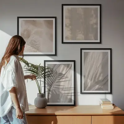 Compoziție de tablouri pentru perete cu prim-plan de țesături naturale în stil boho
