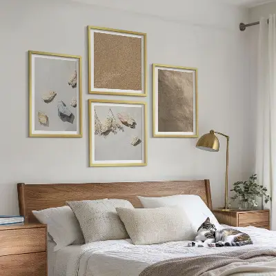 Set de tablouri gata de agățat cu structuri naturale și pietre de plajă