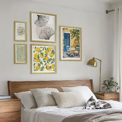 Poliptic înrămat cu motive vegetale elegante