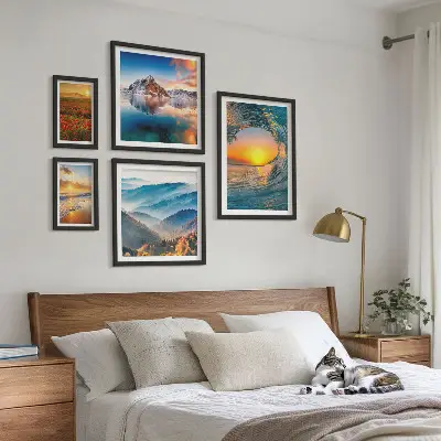 Set de tablouri decorative pentru perete cu peisaje naturale reprezentând mare, munți și flori