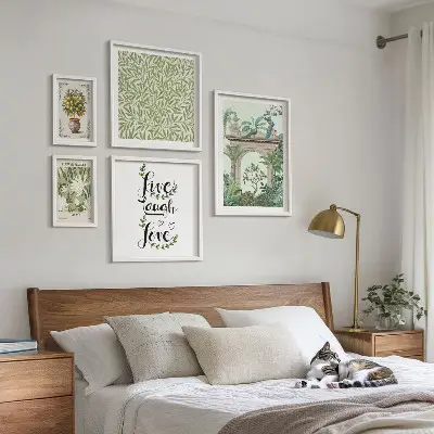 Set de tablouri decorative pentru perete cu motive vegetale și accente boho