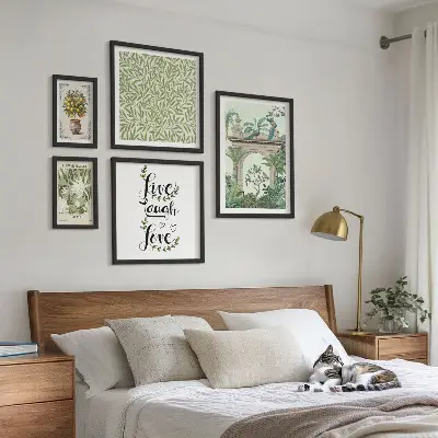 Set de tablouri decorative pentru perete cu motive vegetale și accente boho