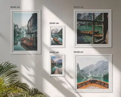 Tablou poliptic înrămat cu peisaj montan și lacuri, tematică liniștitoare