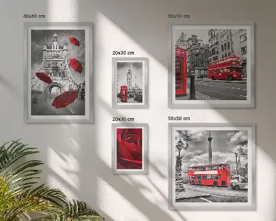 Set de tablouri decorative pentru perete cu motive londoneze și accente roșii