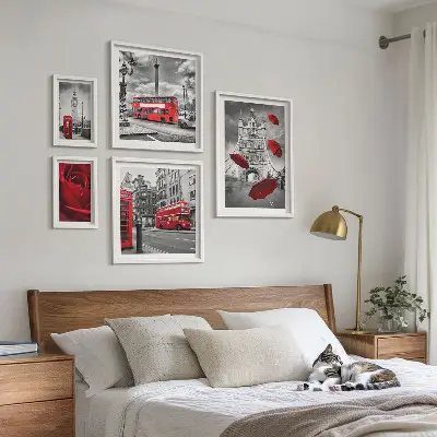 Set de tablouri decorative pentru perete cu motive londoneze și accente roșii