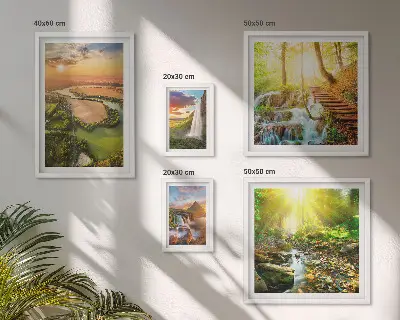 Set de tablouri decorative pentru perete cu peisaje de cascade și văi