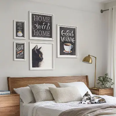 Set tablouri decorative pentru perete cu sloganuri pozitive despre pisici și cafea