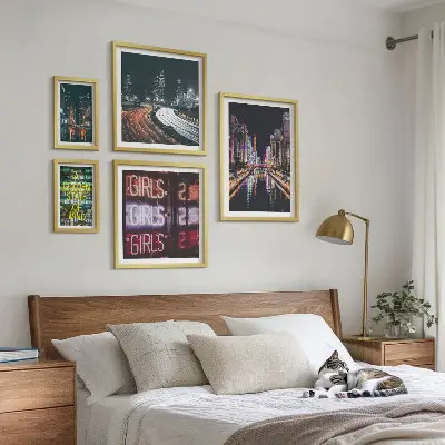 Tablou poliptic înrămat oraș modern pe timp de noapte cu neon