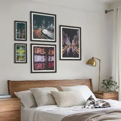 Tablou poliptic înrămat oraș modern pe timp de noapte cu neon