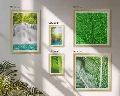 Tablou poliptic înrămat cu model de cascadă tropicală cu palmieri