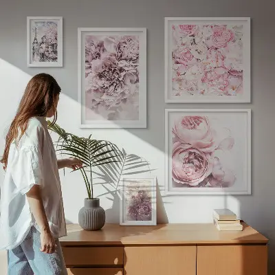 Aranjamente florale vintage cu elemente poliptice înrămate