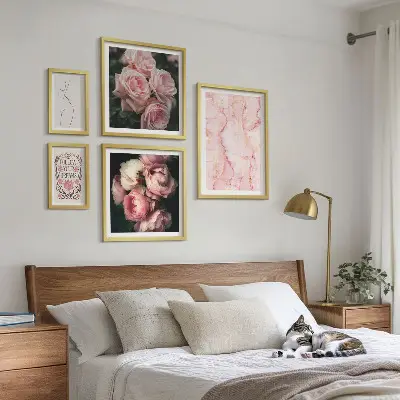 Set de tablouri decorative pentru perete cu flori roz în stil boho