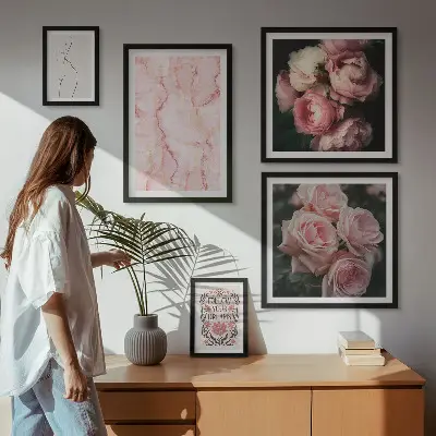 Set de tablouri decorative pentru perete cu flori roz în stil boho